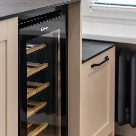 A++ Executive With Luxury Sauna דירה