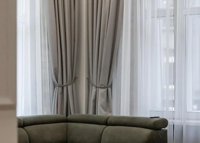 A++ Executive With Luxury Sauna *