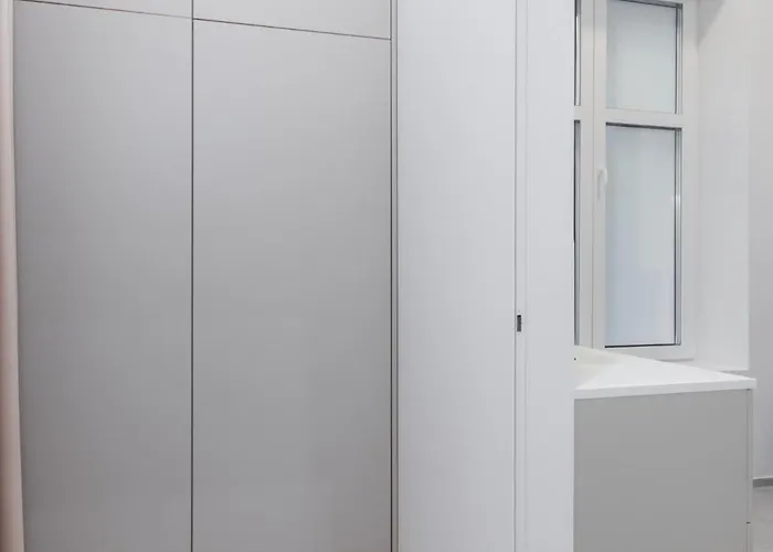 A++ Executive With Luxury Sauna *