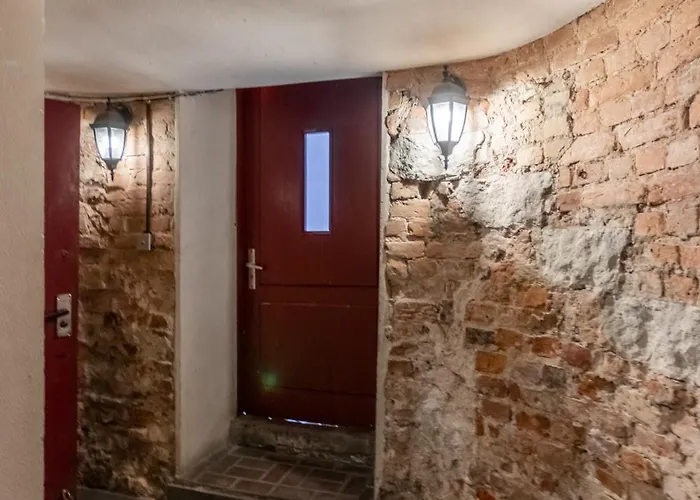 A++ Executive With Luxury Sauna 公寓