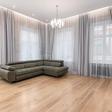 A++ Executive With Luxury Sauna Апартаменты *