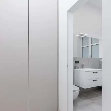 A++ Executive With Luxury Sauna Апартаменты *