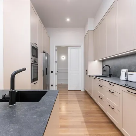 A++ Executive With Luxury Sauna